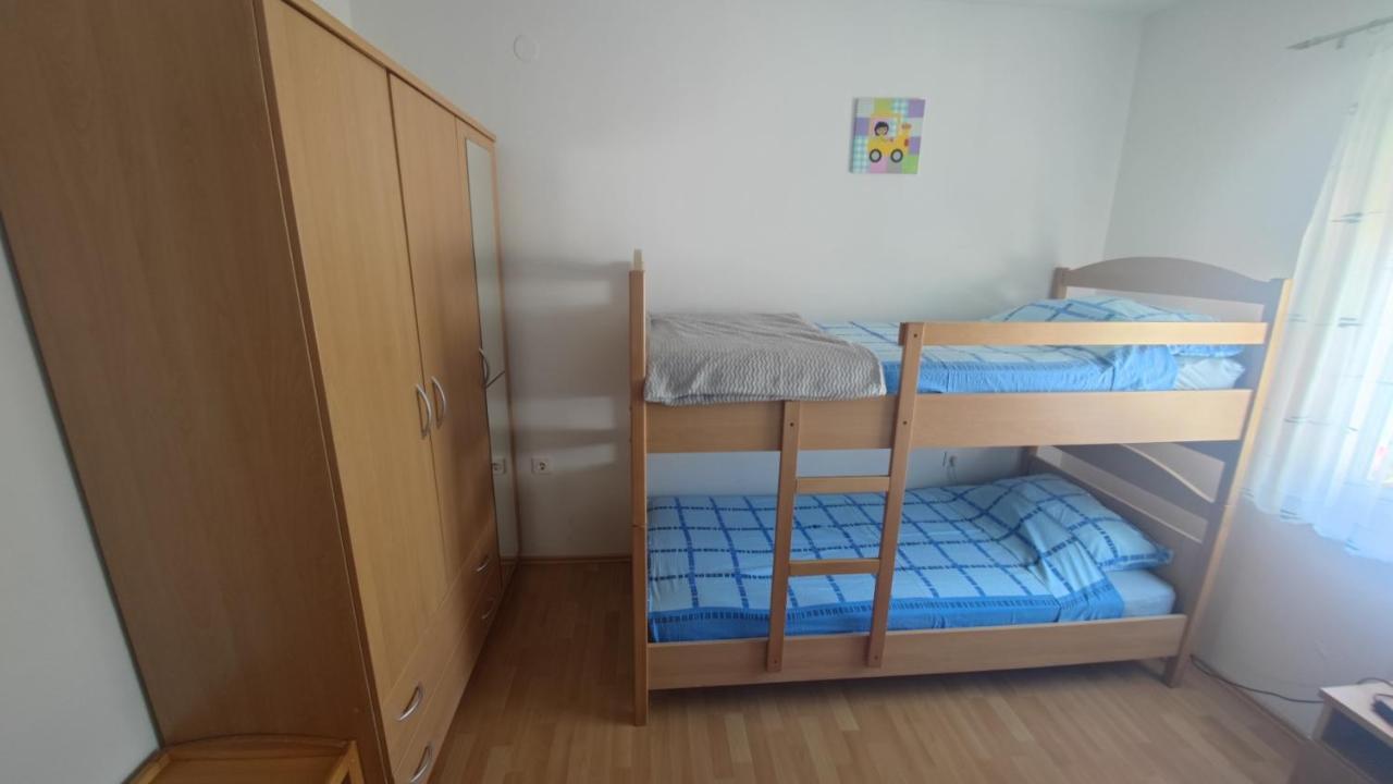 Apartments Bolont Паг Екстериор снимка