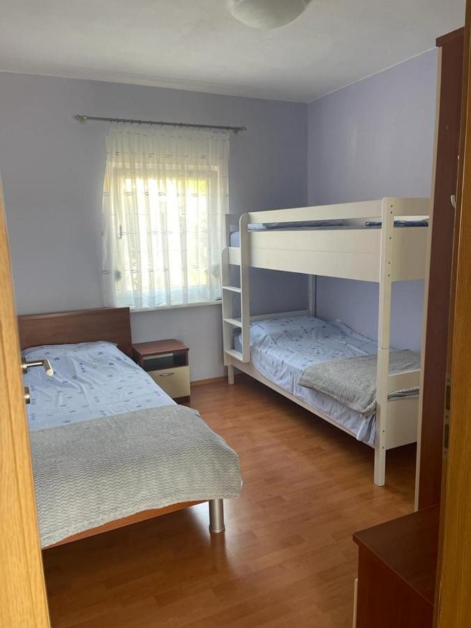 Apartments Bolont Паг Екстериор снимка